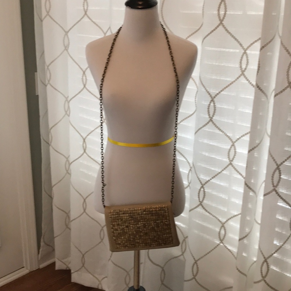 Elegant Cross body purse!